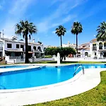 Con Vistas A La Piscina Будинок відпочинку