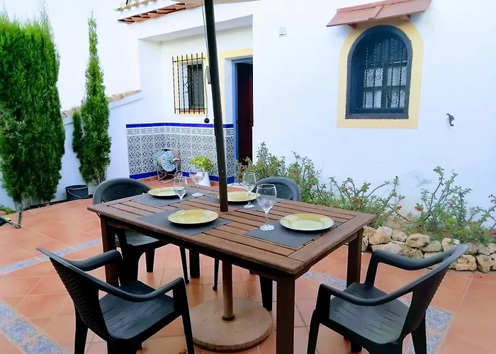 Con Vistas A La Piscina טורבייחה