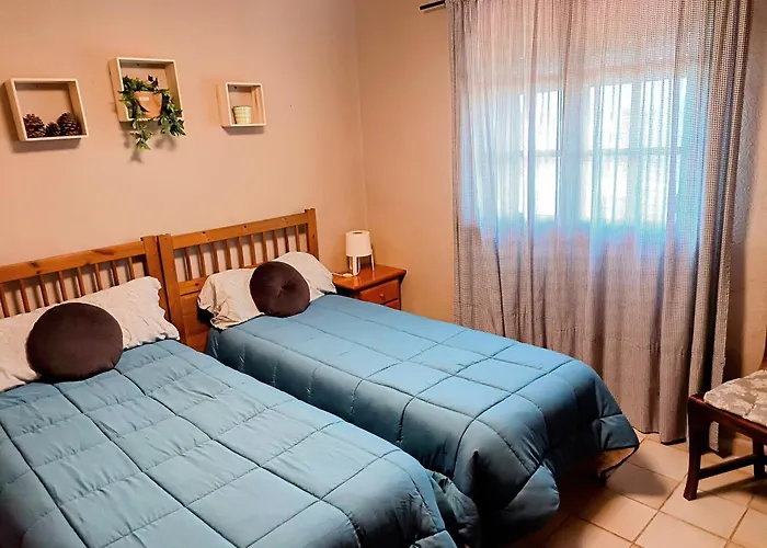 Con Vistas A La Piscina 托雷维耶哈